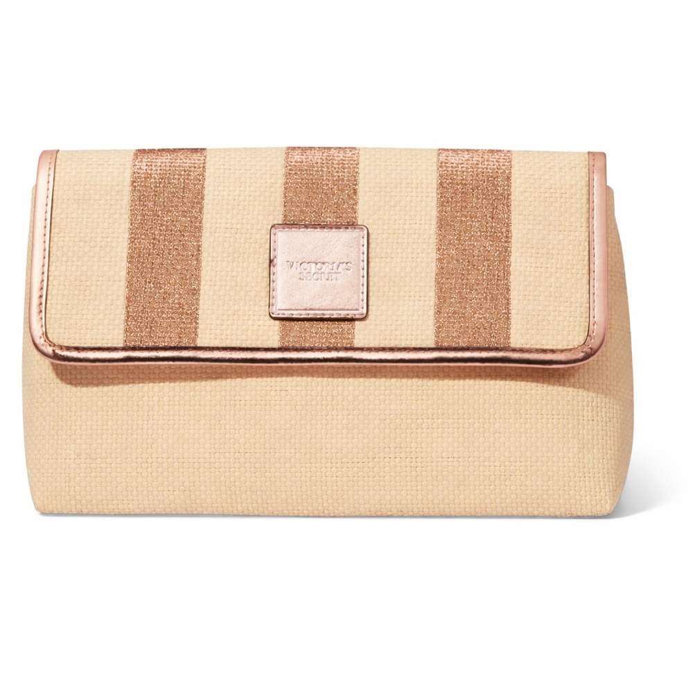 VICTORIA’S SECRET Straw Clutch!